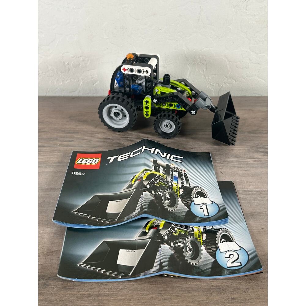Lego Technic‎ Tractor 8260 99% Complete With One Instruction Manual